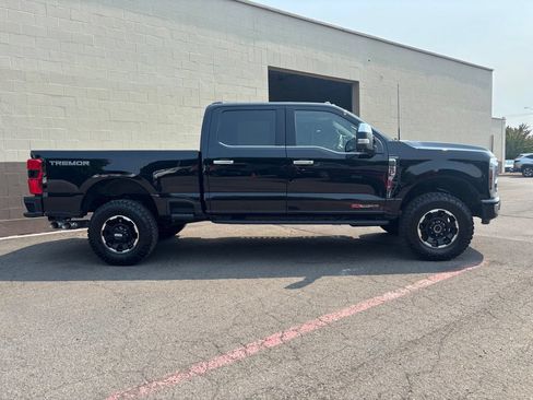 Used 2026 Ford F350 Platinum w/ Platinum Plus Package AWD/4WD image 3