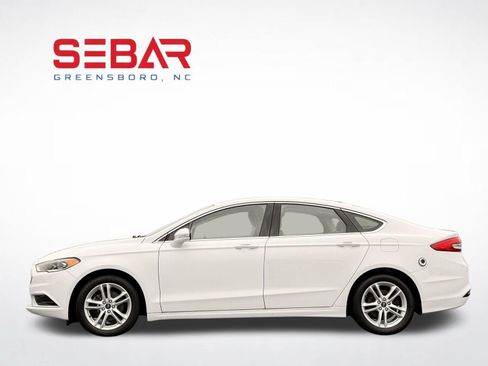 Used 2018 Ford Fusion SE w/ Equipment Group 602A FWD image 11