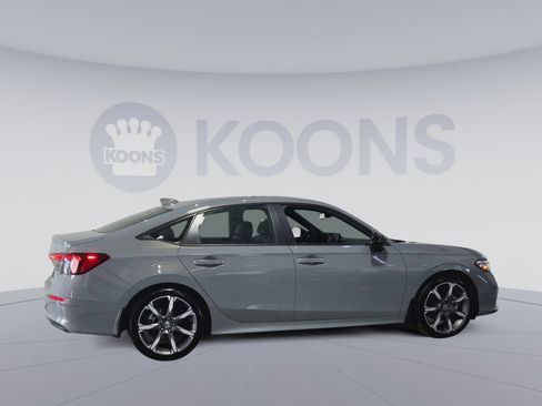 Used 2025 Honda Civic Sport image 12