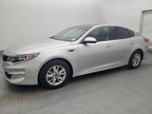 Used 2018 Kia Optima LX w/ Convenience Package FWD image 2