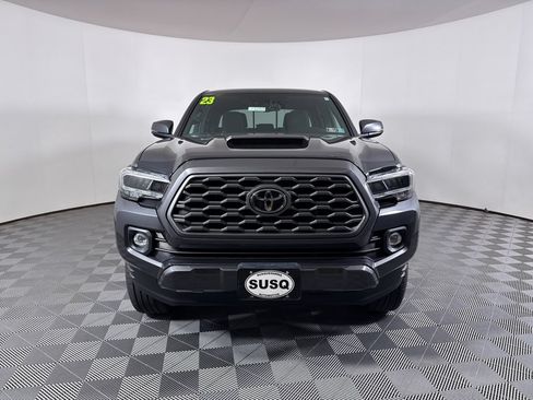 Used 2023 Toyota Tacoma TRD Sport AWD/4WD image 2