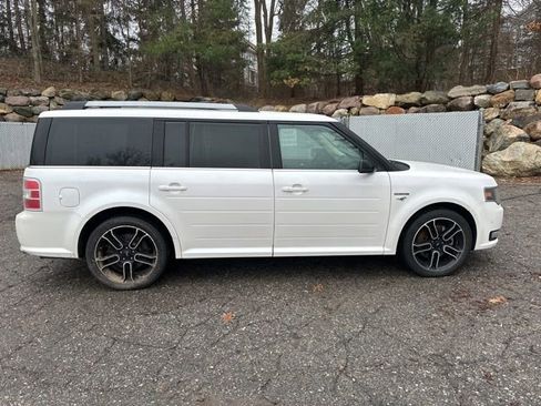 Used 2013 Ford Flex SEL image 6