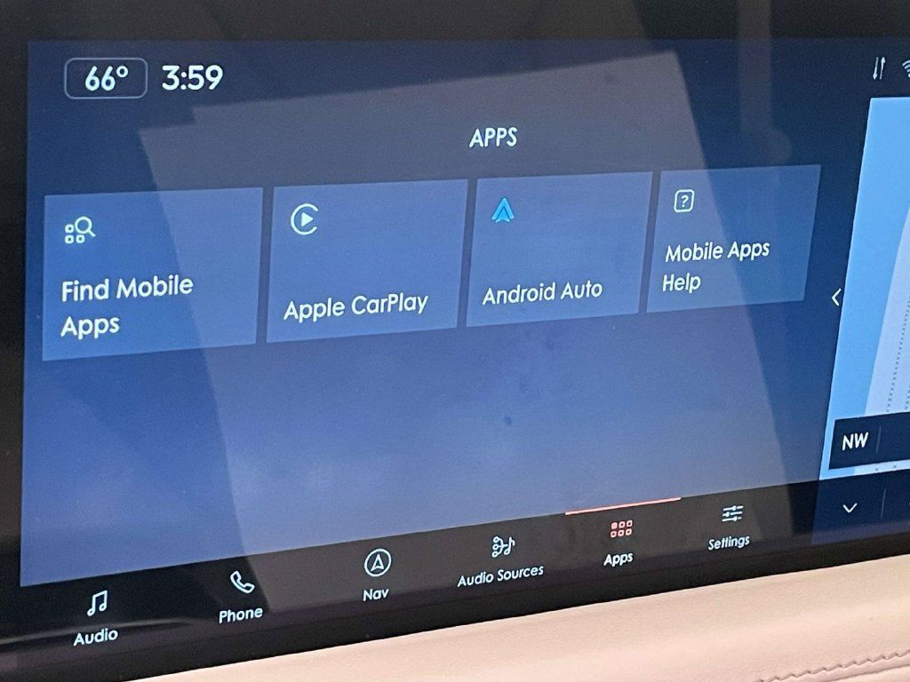 Used 2022 Lincoln Nautilus Reserve w/ Equipment Group 201A AWD/4WD image 30