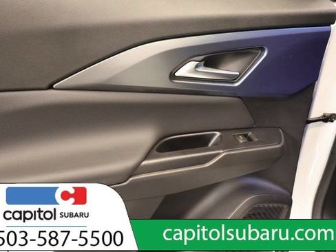 Used 2026 Chevrolet Equinox EV LT FWD image 32