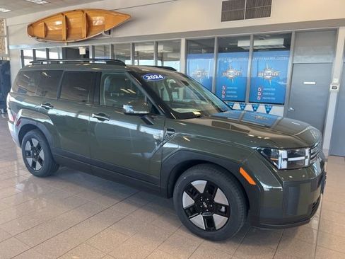 Used 2024 Hyundai Santa Fe SEL image 2