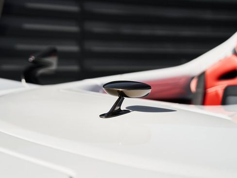 Used 2021 McLaren Elva image 9