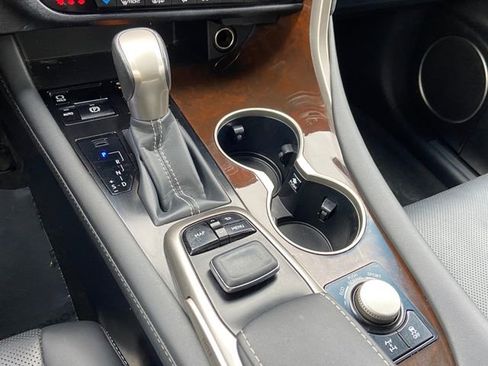 Used 2019 Lexus RX 350 AWD w/ Navigation Package image 22