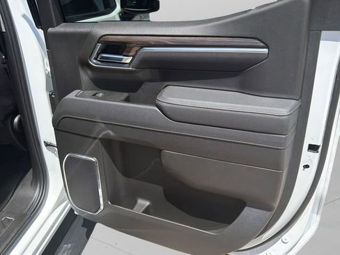Used 2026 Chevrolet Silverado 1500 LT AWD/4WD image 12