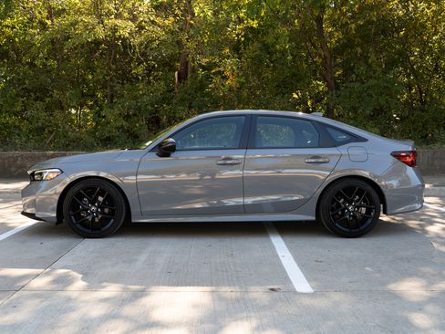 Certified 2025 Honda Civic Sport image 5