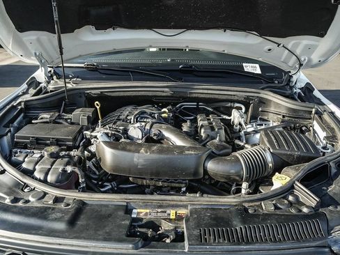 Used 2024 Dodge Durango GT RWD image 25