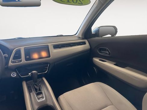 Used 2019 Honda HR-V EX image 11