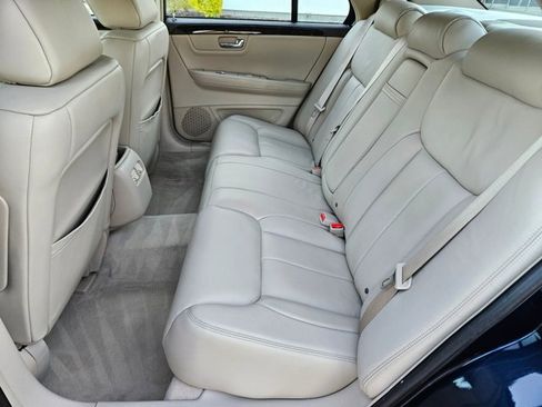 Used 2008 Cadillac DTS image 16