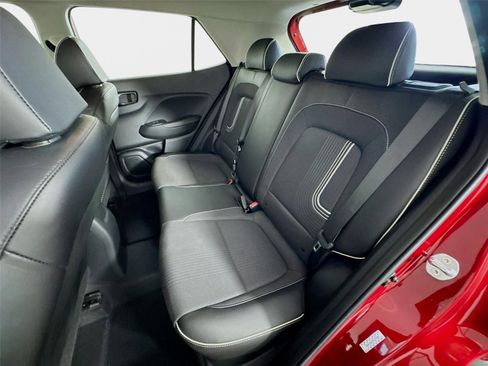 Certified 2023 Hyundai Venue Limited w/ Cargo Package FWD image 21