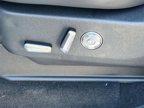 New 2025 Lincoln Navigator Reserve w/ Jet Appearance Package image 11