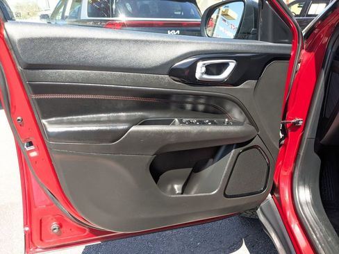 Used 2025 Jeep Compass Trailhawk image 15