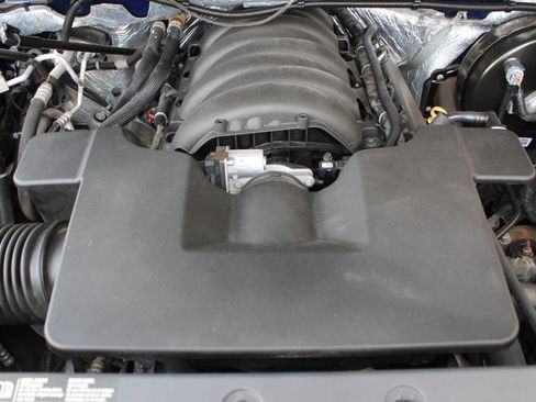 Used 2018 Chevrolet Silverado 1500 LT w/ All Star Edition image 24