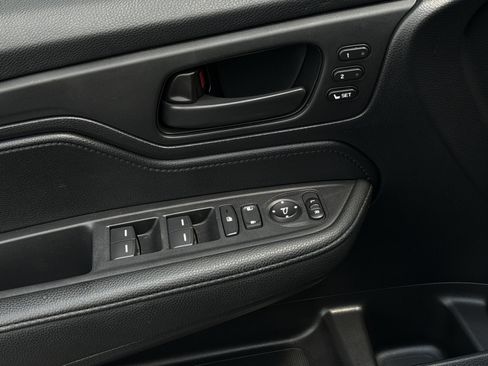 Used 2025 Honda Odyssey EX-L image 15