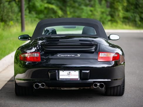 Used 2005 Porsche 911 Carrera S image 16