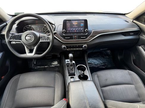 Used 2023 Nissan Altima 2.5 SV AWD/4WD image 13