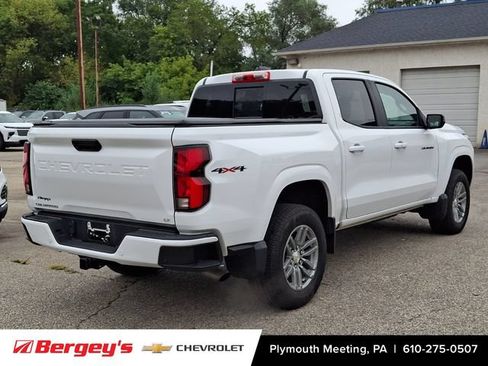 Used 2024 Chevrolet Colorado LT w/ LT Convenience Package III AWD/4WD image 8