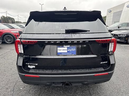 Used 2025 Ford Explorer Active image 6