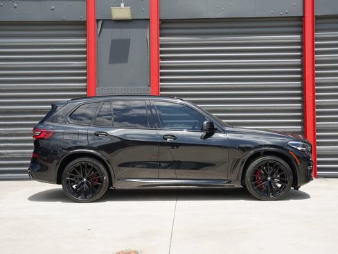 Used 2023 BMW X5 xDrive40i w/ M Sport Package AWD/4WD image 6