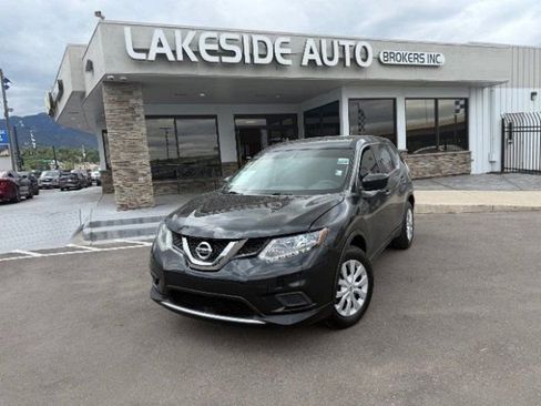 Used 2016 Nissan Rogue S FWD image 1