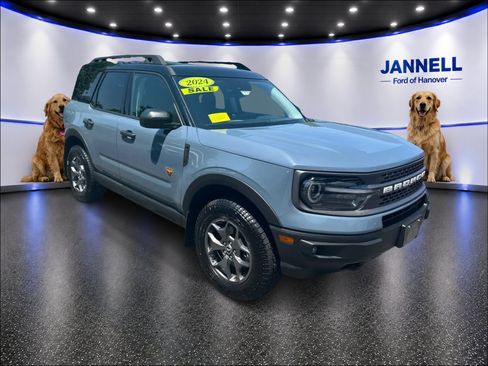 Used 2024 Ford Bronco Sport Badlands AWD/4WD image 3