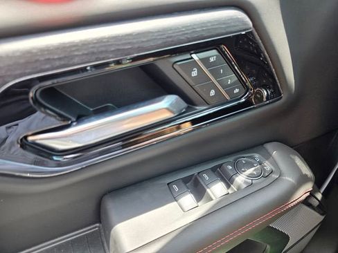 New 2026 GMC Yukon XL AT4 Ultimate AWD/4WD image 35
