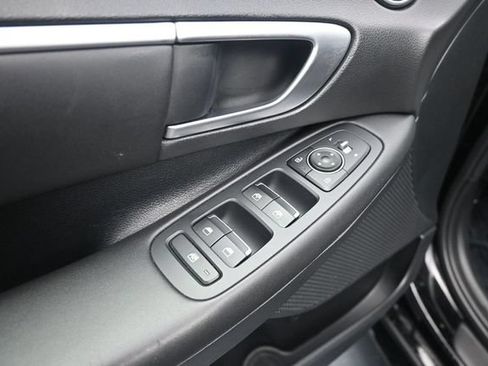 Used 2024 Hyundai Sonata SEL FWD image 3