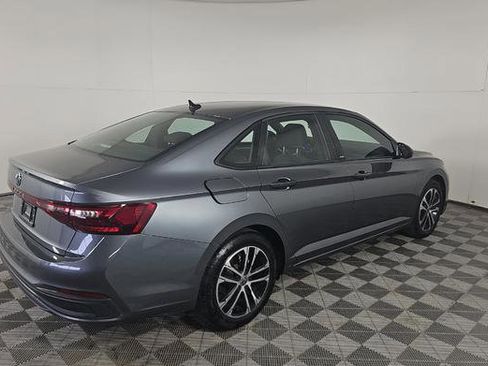 Used 2025 Volkswagen Jetta Sport FWD image 4