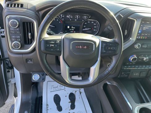 Used 2021 GMC Sierra 1500 SLT image 13