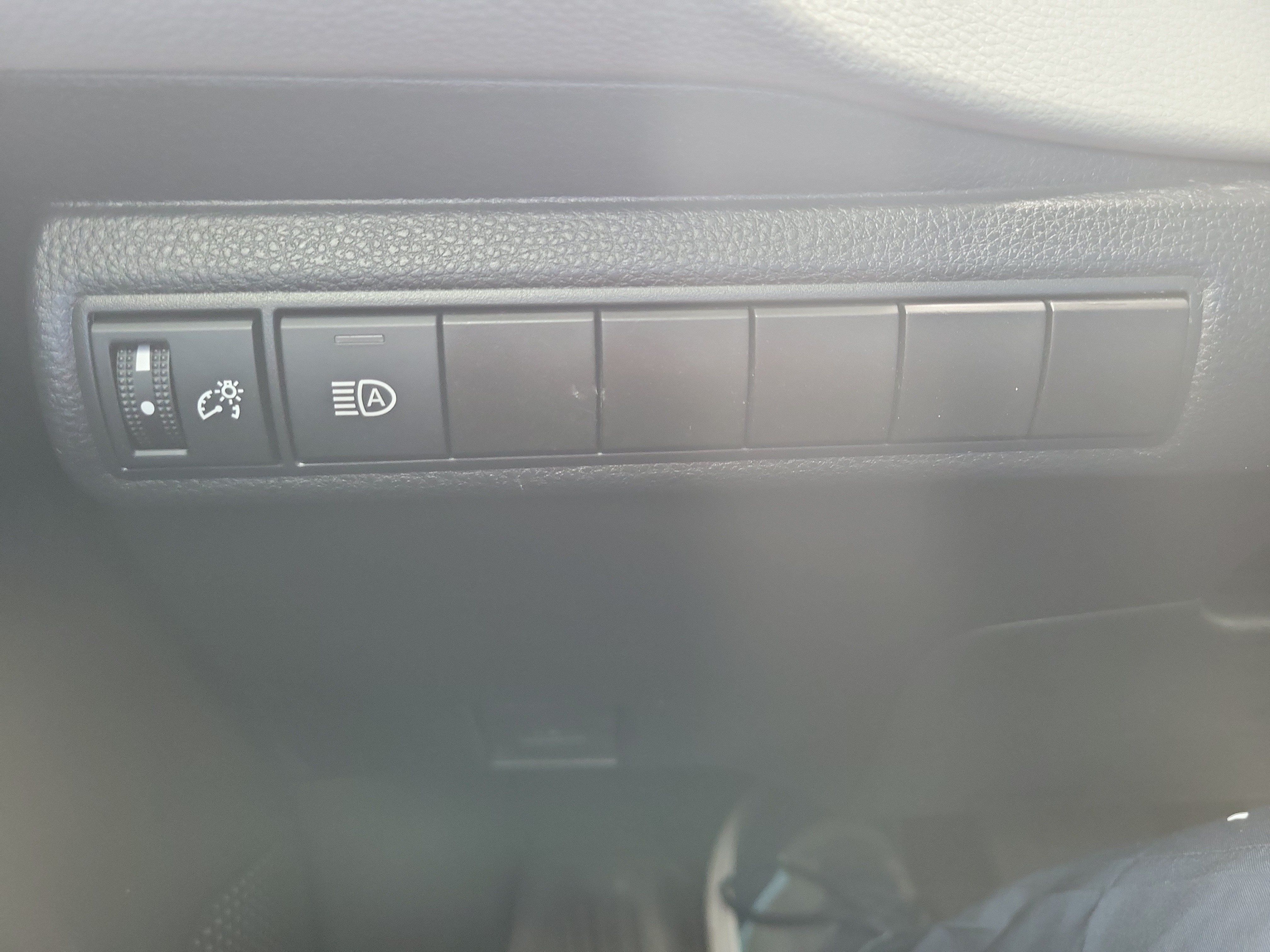 Used 2023 Toyota Corolla LE FWD image 30