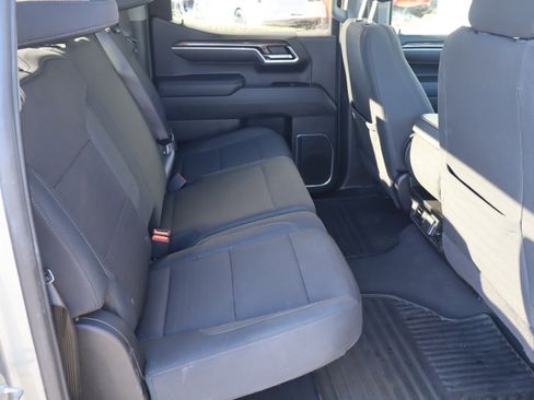 Certified 2025 Chevrolet Silverado 1500 LT image 32