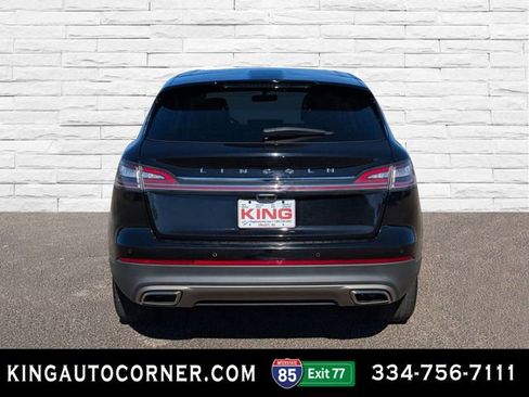 Used 2022 Lincoln Nautilus Reserve image 6