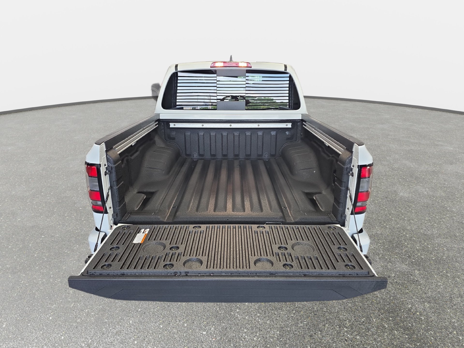New 2027 Nissan Frontier PRO-4X w/ Pro Convenience Package AWD/4WD image 12