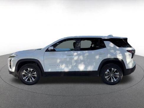 Used 2025 Chevrolet Equinox LT image 9