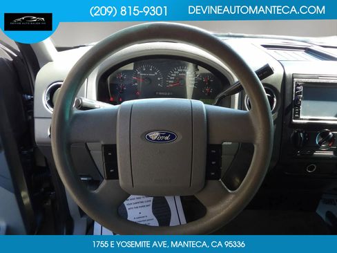 Used 2005 Ford F150 XLT image 12