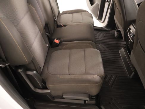 Used 2018 Chevrolet Traverse LT AWD/4WD image 15