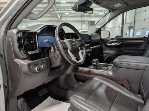 Used 2023 GMC Sierra 1500 SLT w/ SLT Premium Plus Package image 16
