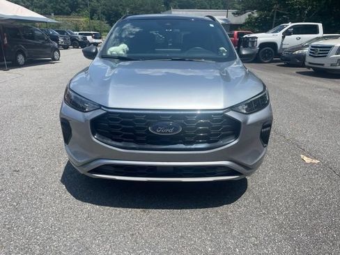 Used 2023 Ford Escape ST-Line w/ Tech Pack #1 FWD image 2
