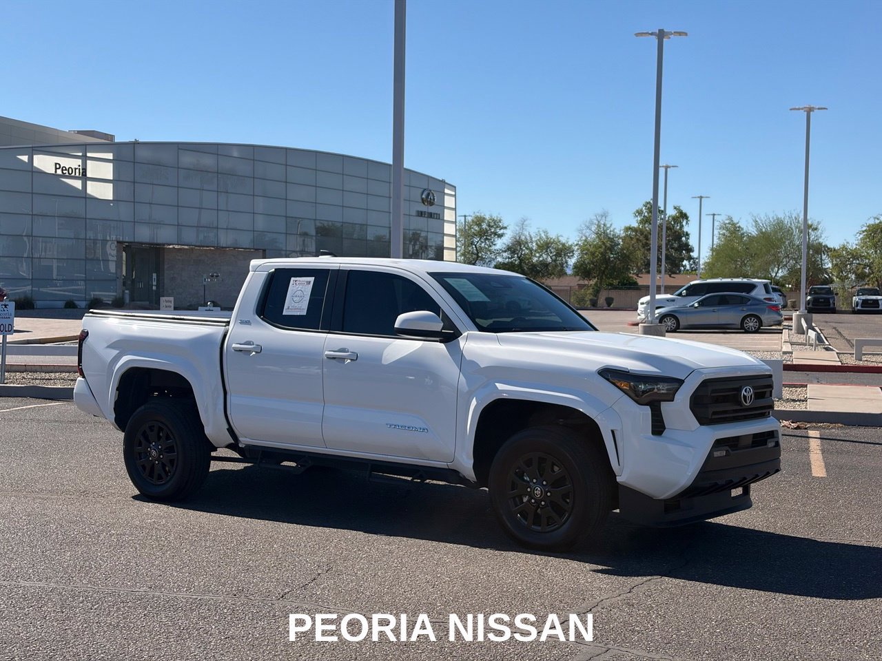 Used 2024 Toyota Tacoma SR5 AWD/4WD image 8