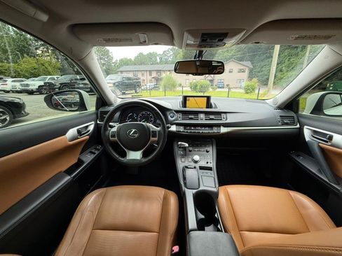 Used 2012 Lexus CT 200h Premium w/ Premium Audio Pkg FWD image 14