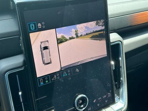 New 2025 GMC Yukon Denali w/ LPO, Floor Liner Package image 28