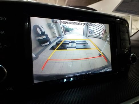 Used 2020 Hyundai Tucson SE image 10