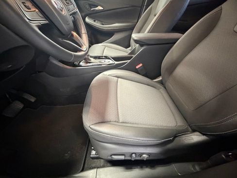 Used 2023 Buick Encore GX Preferred w/ Cold Weather Comfort Package FWD image 17