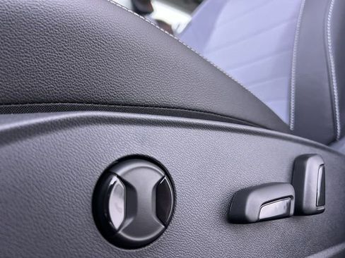 New 2026 Volkswagen Jetta SE image 12