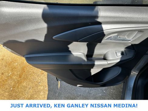 Used 2025 Chevrolet TrailBlazer LT image 15