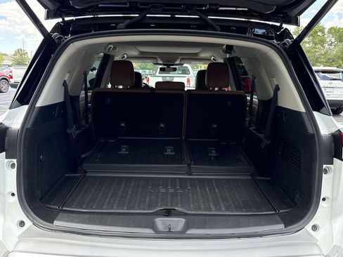 Used 2025 Nissan Pathfinder Platinum w/ Cargo Package FWD image 21