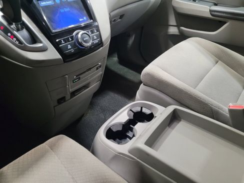 Used 2016 Honda Odyssey SE image 26